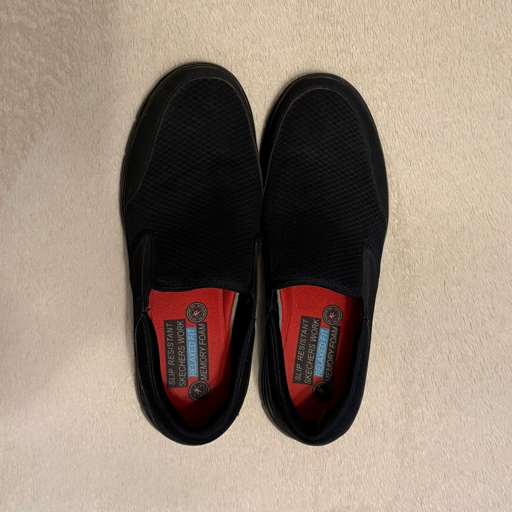 Sketchers Black Slip On Work Shoes, Slip Resistant Size 14